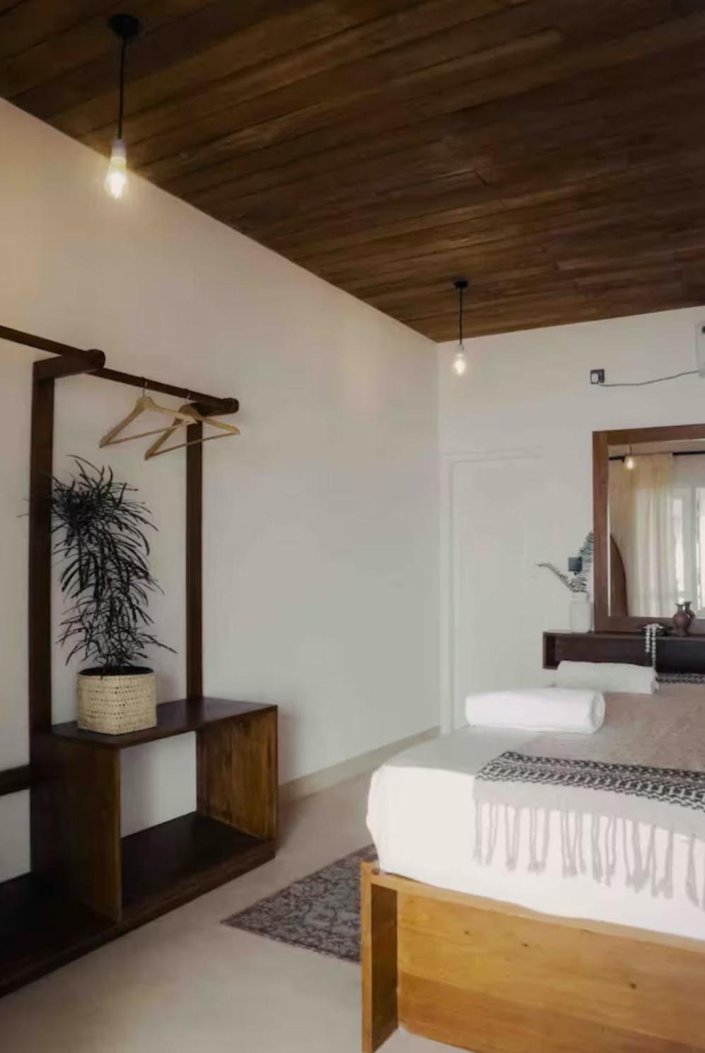 Gitano Surf Ahangama Beachfront Exterior photo